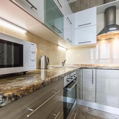 Rent-kiev 2 Min Metro Chernihivska Lux Appartement