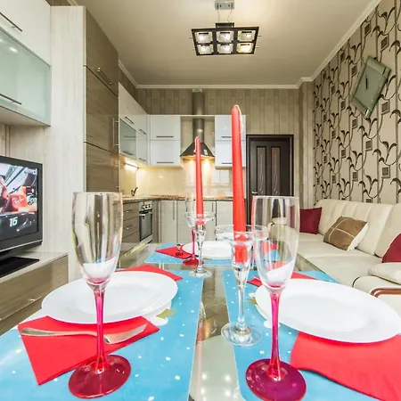 Rent-kiev 2 Min Metro Chernihivska Lux *
