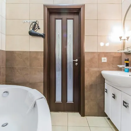 Rent-kiev 2 Min Metro Chernihivska Lux Kiev